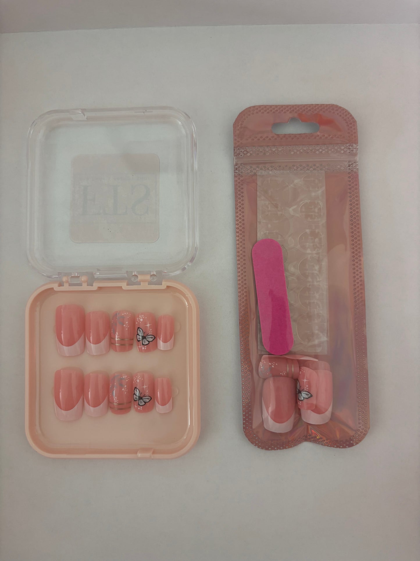 Faux ongles long - FRENCH PAPILLON