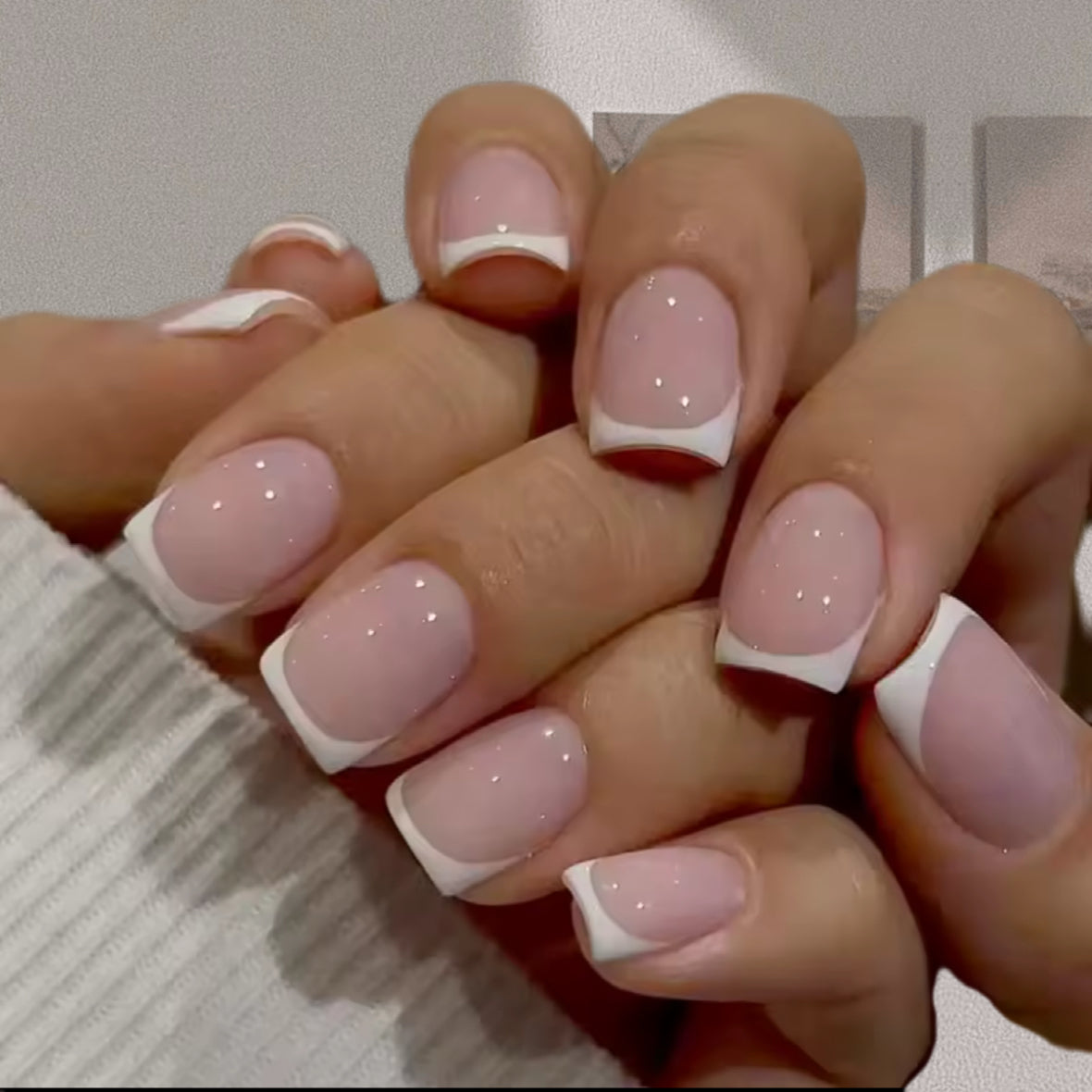 Faux ongles court - FRENCH