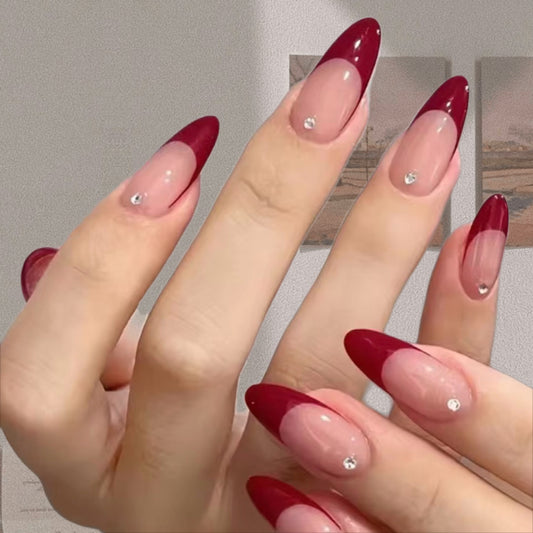 Faux ongles amande - FRENCH ROUGE