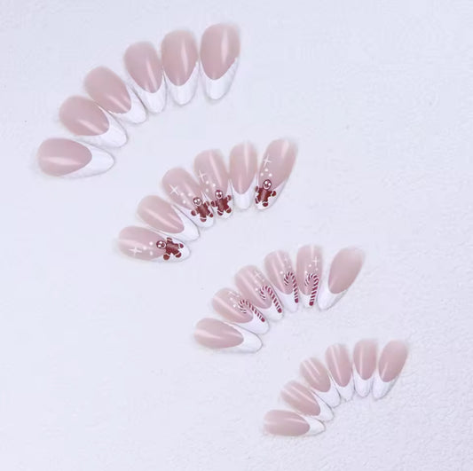 Almond-shaped false nails - FRENCH CHRISTMAS