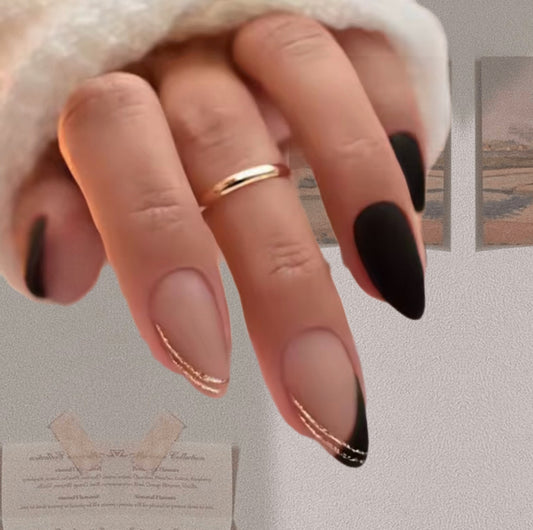 Faux ongles amande - NOIR